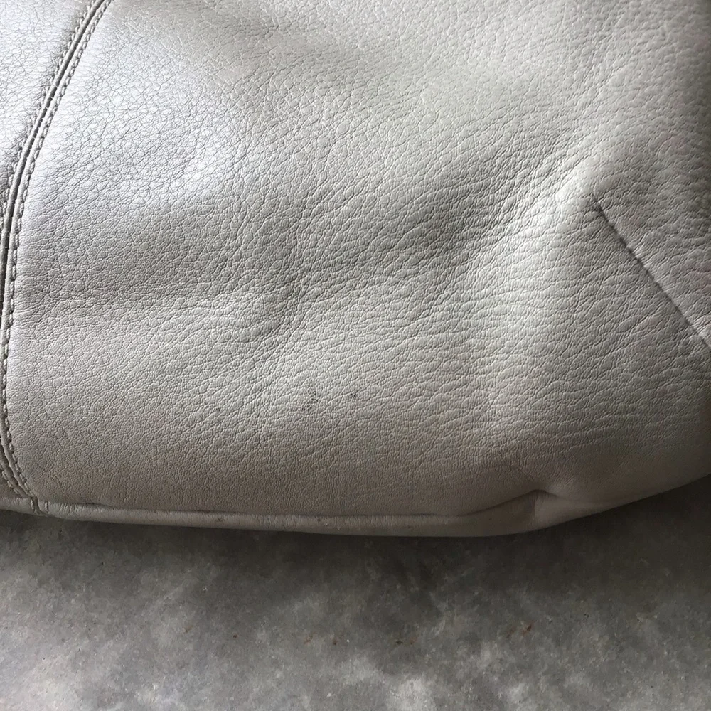 COACH Penelope Gray Pebble Leather Hobo Bag F19045 - Picture 5 of 8